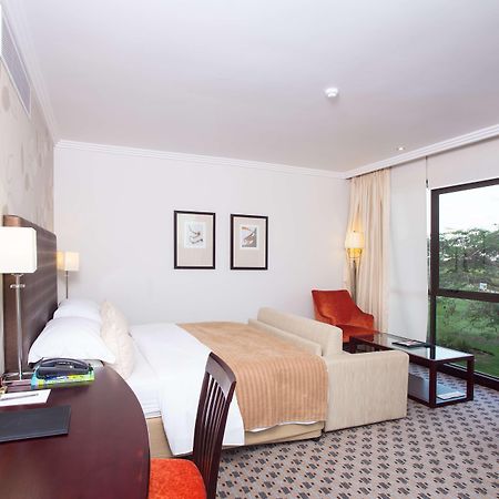 Phakalane Golf Estate Hotel Resort Gaborone Eksteriør bilde