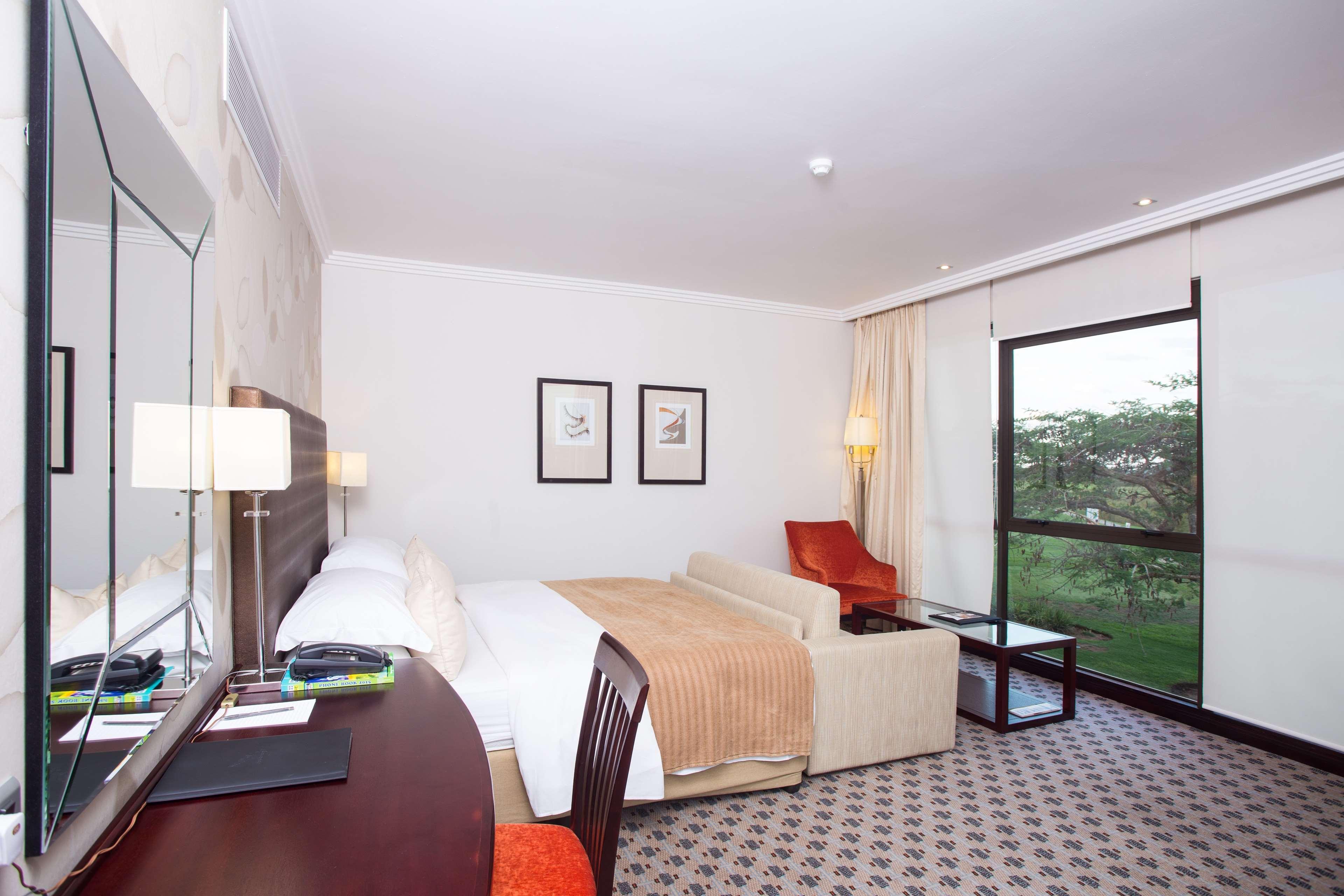 Phakalane Golf Estate Hotel Resort Gaborone Eksteriør bilde