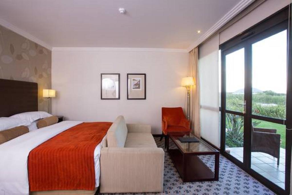 Phakalane Golf Estate Hotel Resort Gaborone Rom bilde