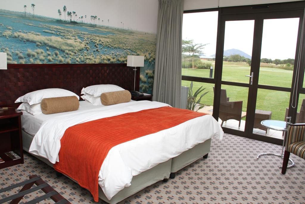 Phakalane Golf Estate Hotel Resort Gaborone Rom bilde
