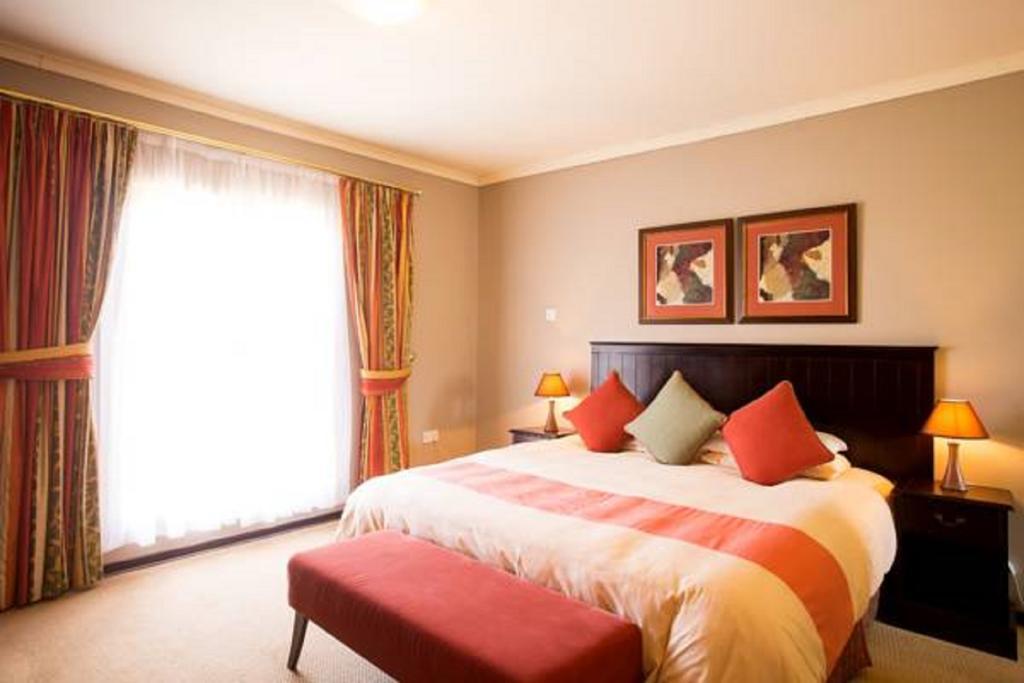 Phakalane Golf Estate Hotel Resort Gaborone Rom bilde